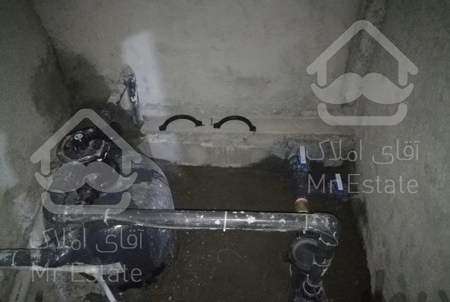 پرشین استخر  اجرای استخر، سونا و جکوزی