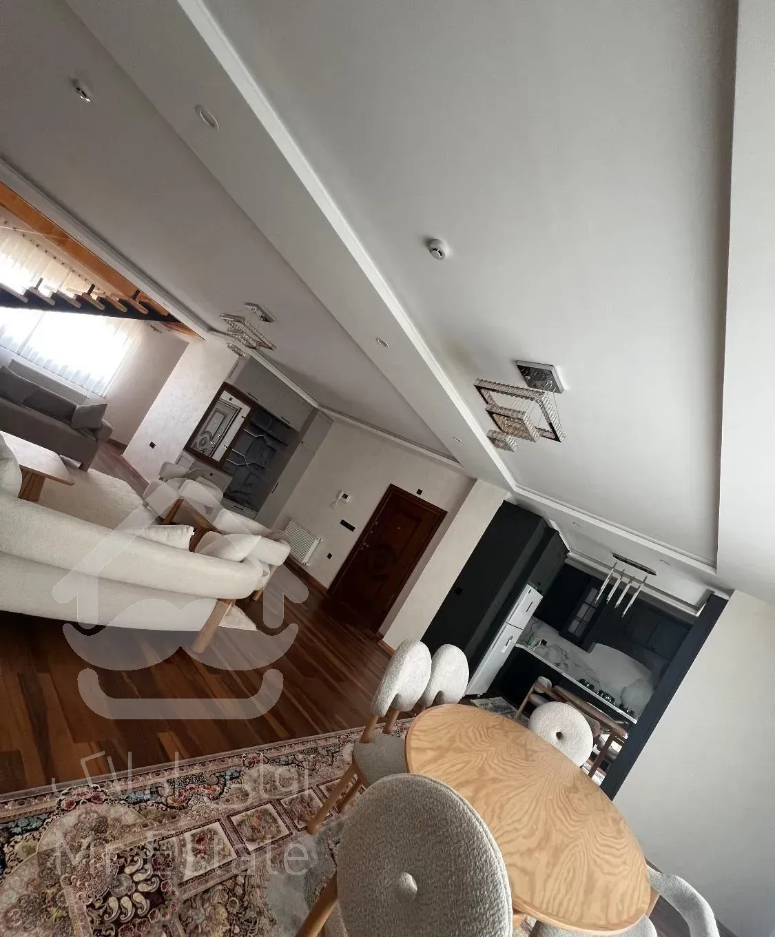 پنت هاوس خیابان شیخ زاهد فول فرنیش و مبله