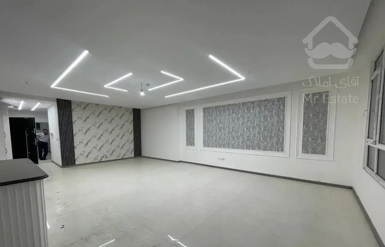 آپارتمان ۱۶۰ متر / صفر / دانش آموز ۲۱