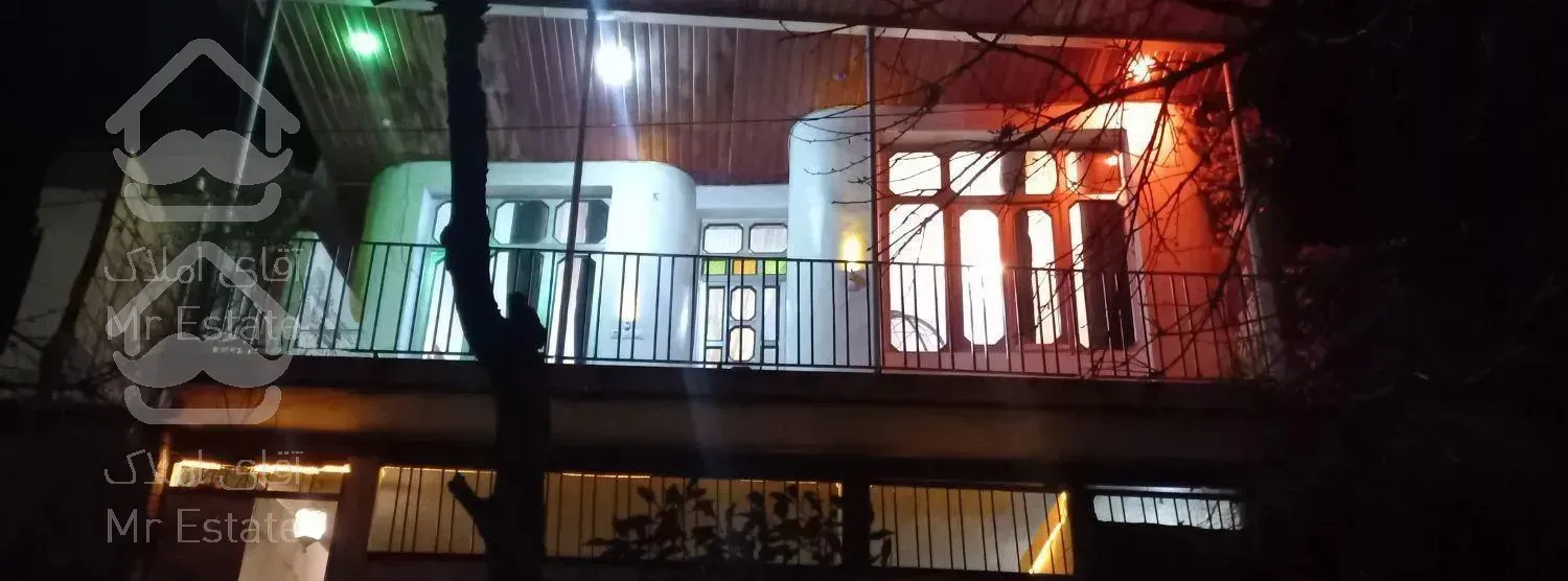 خانه ویلایی به متراژ۱۶۰متر واقع در پل سفید