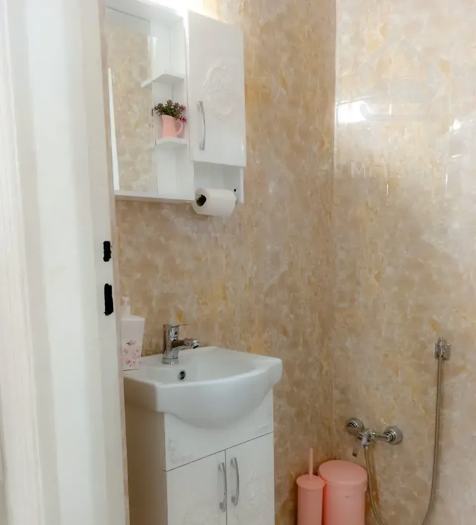 واحد ۵۲ متری خ مخصوص