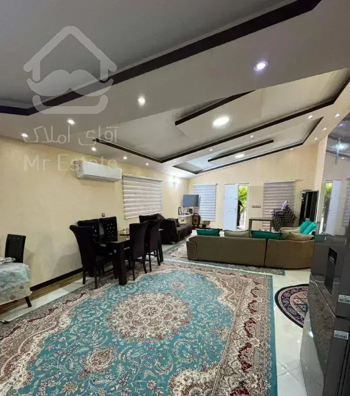 ویلا250متری شهرک بانگهبان سنددار