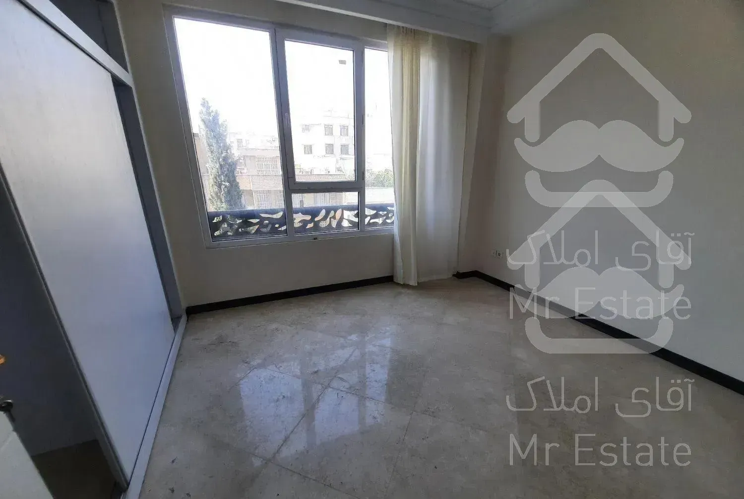 ۱۲۳ متر قلهک شریعتی کلید نخورده