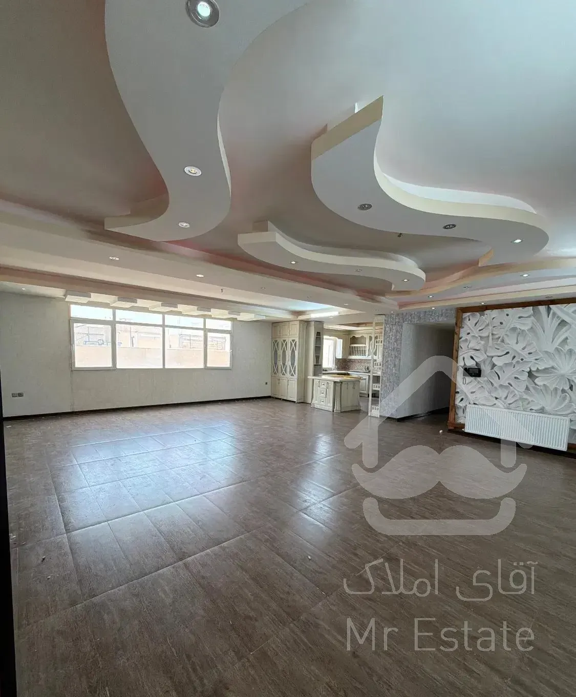 فروش۱۵۸متر/ محدوده حامدی/ فول امکانات/غرق نور