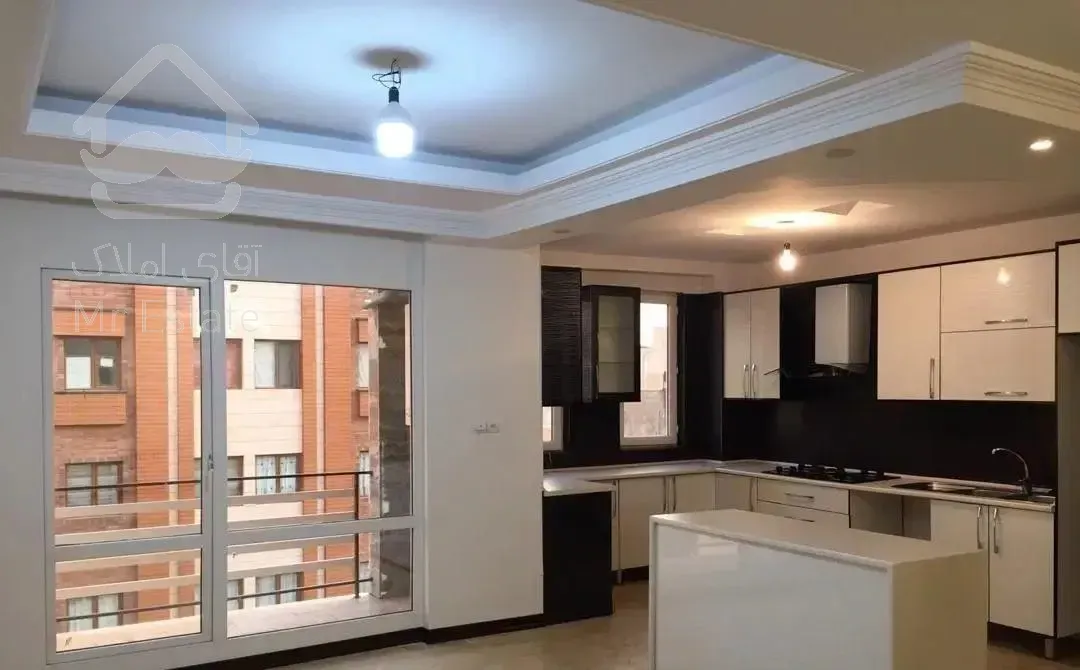 ۹۸مترسالن پرده خور،کامل مربع،روبه نما/رضایی نژاد