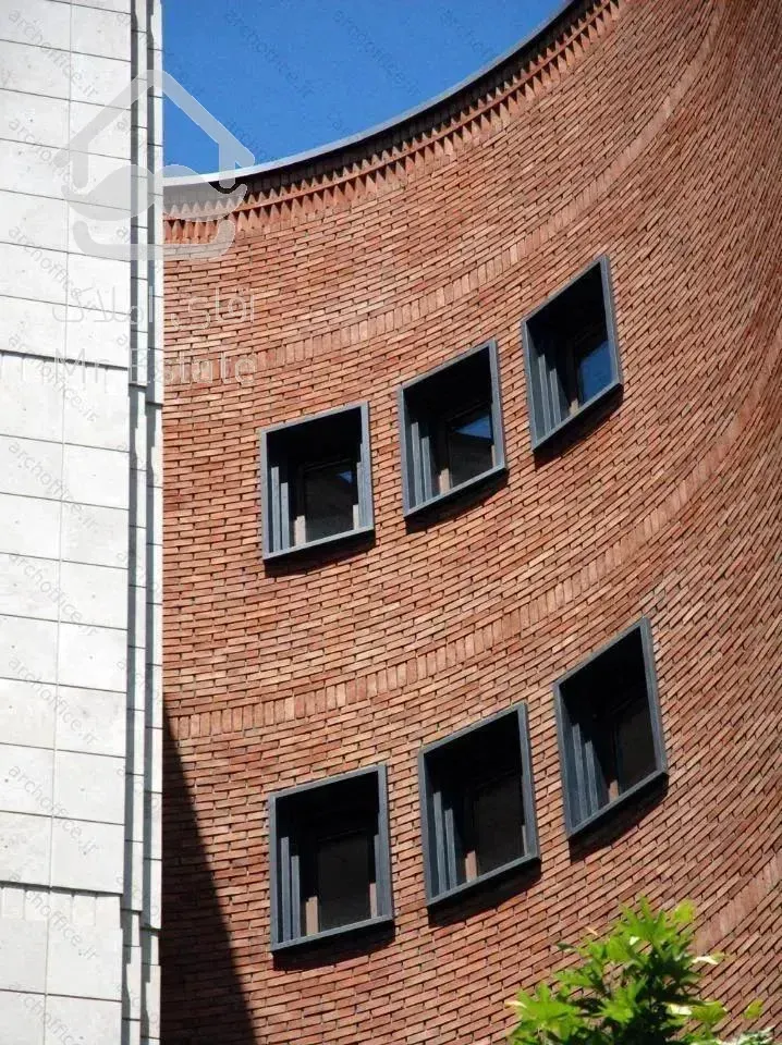 شریعتی دفترکار ۱۷۵متر تکواحد با ۱۲۰متر انبار