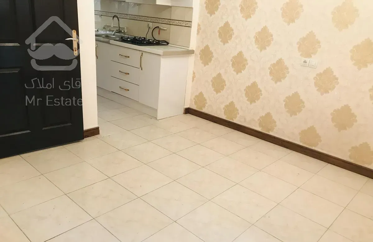 ٣٢متر/پارکینگدار/آذربایجان بین خوش و رودکی