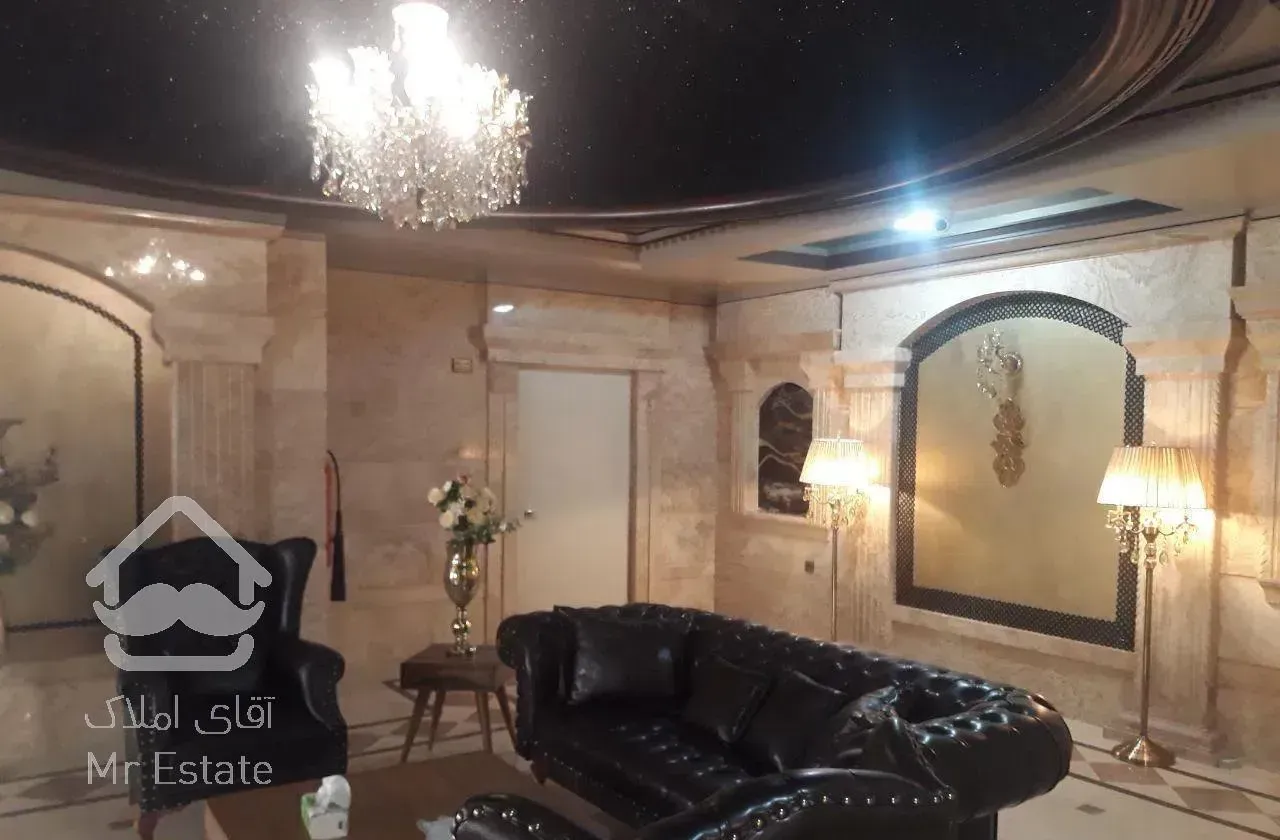 حکمت، ۱۱۵ متر سه خواب نوساز با شرایط