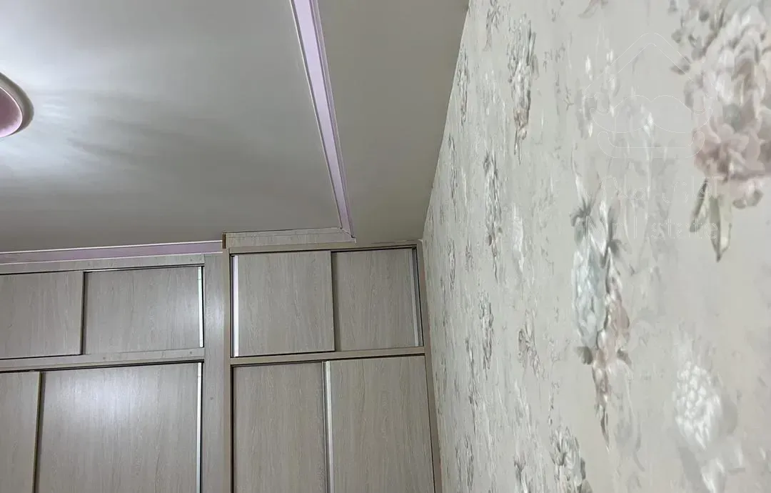 واحد ۱۳۰ متری فول امکانات