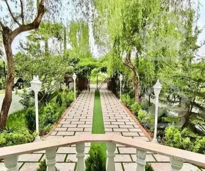 ویلاباغ۳۰۰متری/شهرکی/ایزدشهر/نور/نوشهر