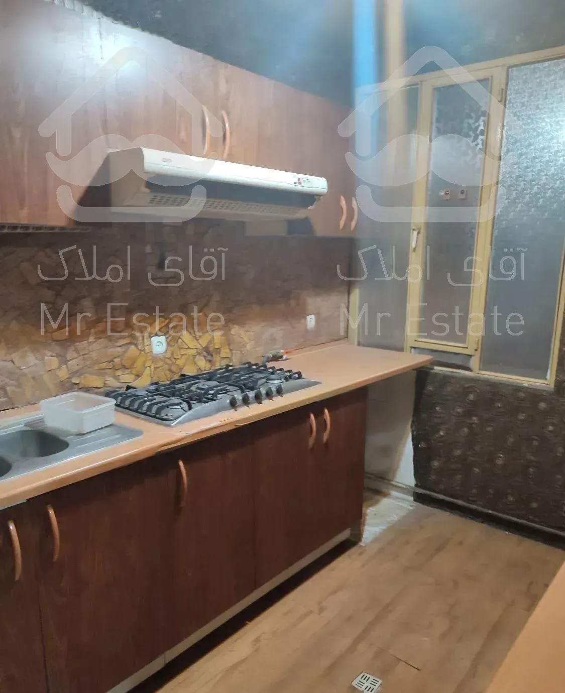 آپارتمان دوخواب (میدان ولیعصر)