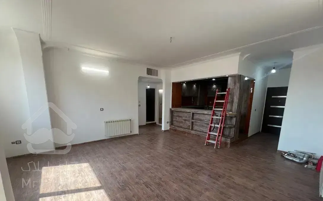 اپارتمان ۱۰۰متری جهاد ۲۰