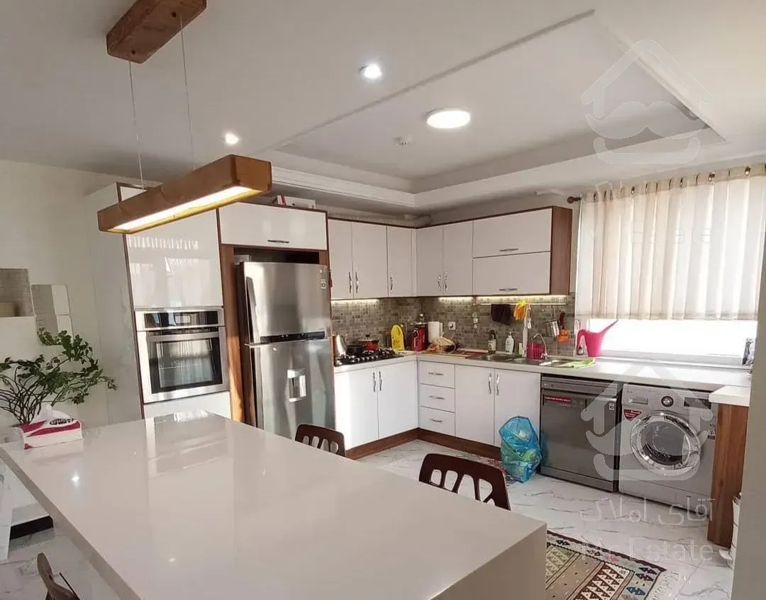 ۸۵متر دو خواب / تک واحدی / فول امکانات / ۳کله