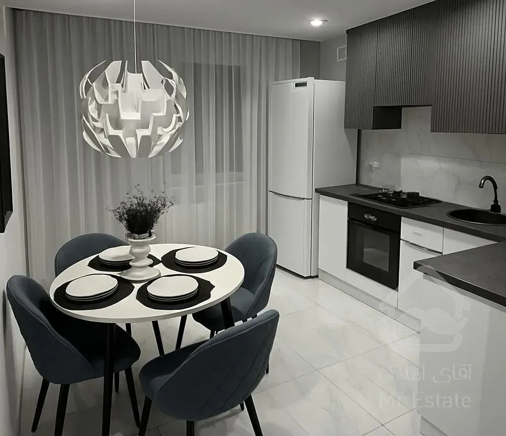 ۱۲۳متری ۳خواب / غرب ایران مال