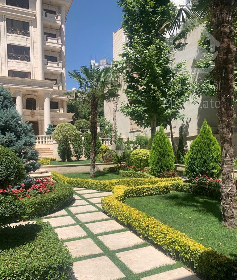 ۲۳۰ متر نیاوران گلسنگ ویو‌  تراس دار