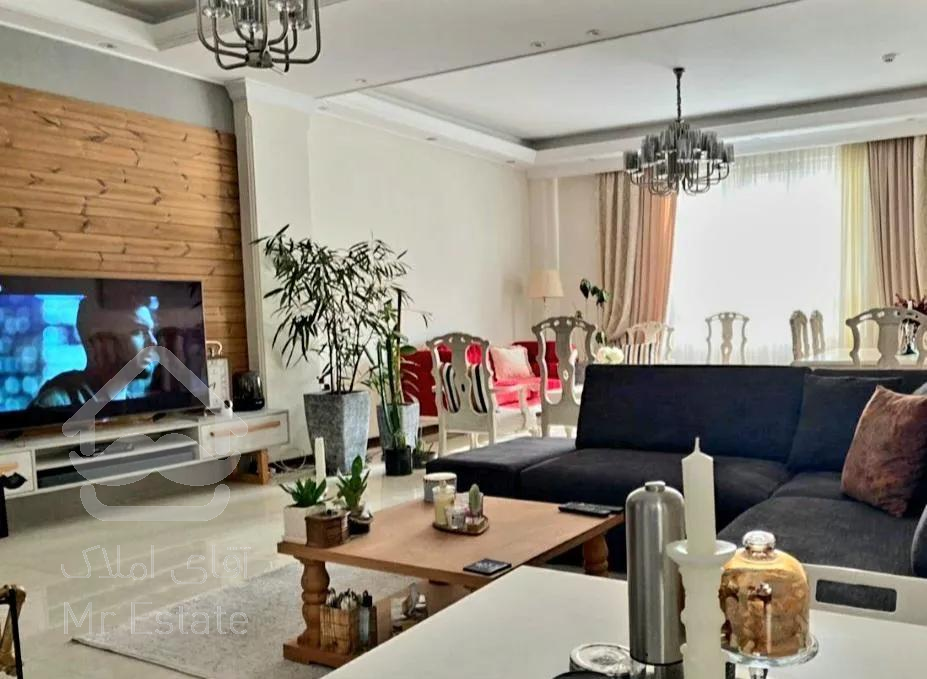 آپارتمان ۱۲۷ متر/سه خواب/فول امکانات/نور و نقشه