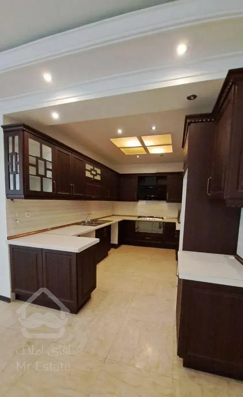 کامرانیه جنوبی ۱۲۵ متر نوساز محله دنج