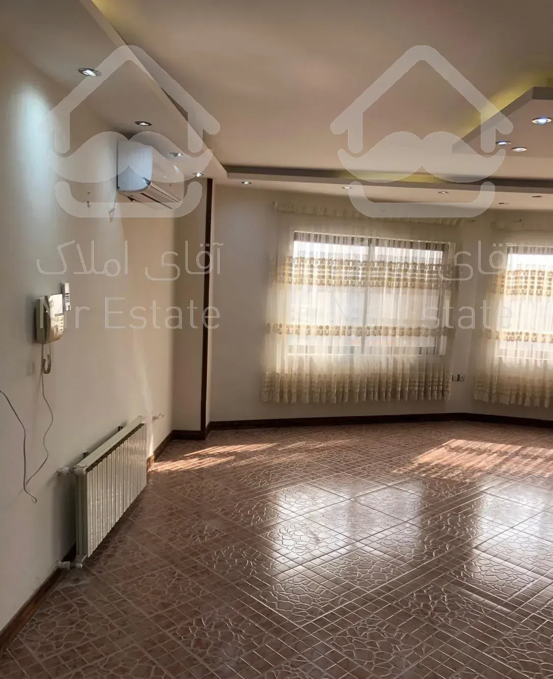 ۹۲ متر واحد آپارتمانی واقع در خیابان کشاورز، نور