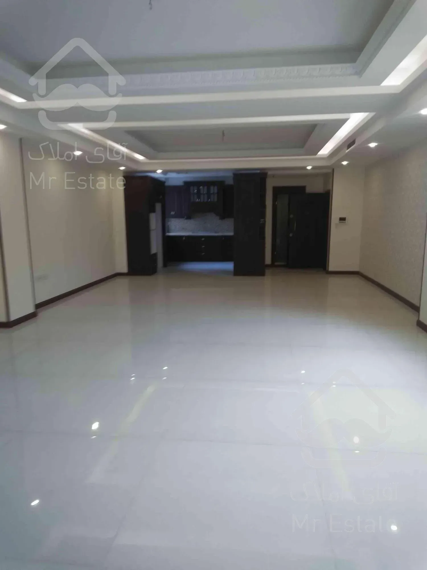 خرید  آپارتمان  سه خوابه  صادقیه