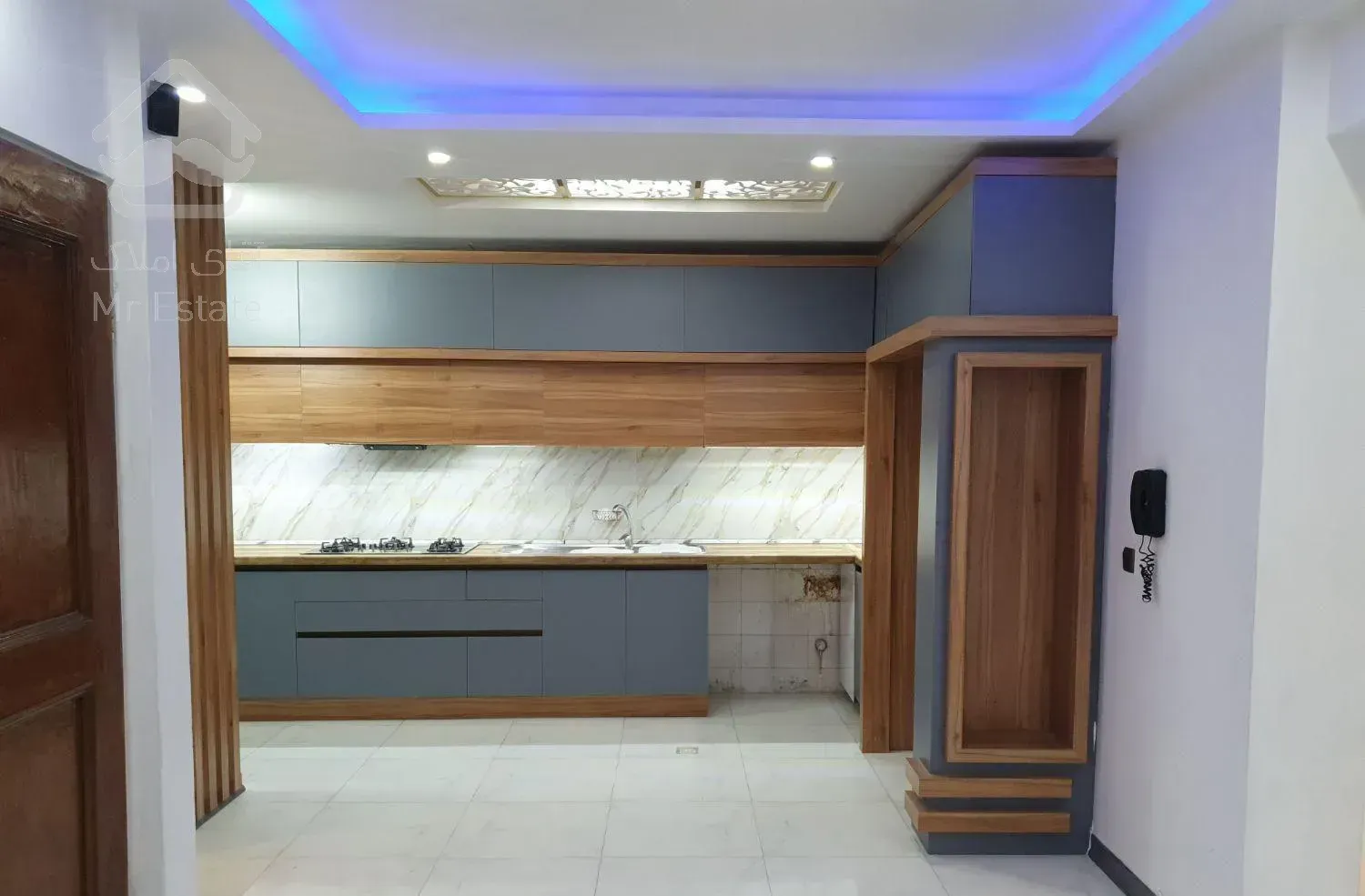 فروش آپارتمان ۶۰ متری ۱ خوابه طبقه ۲ در تاپ لوکیشن