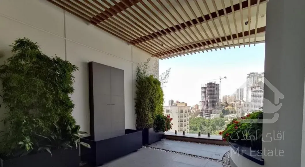 ۳۰۰متر نیاوران/تک واحدی /ویو/تراس