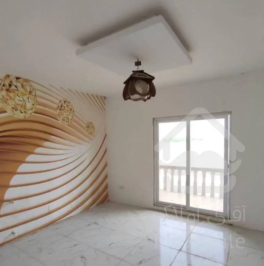 ویلاباغچه سرسبز استخردار با نگهبانی دائمی