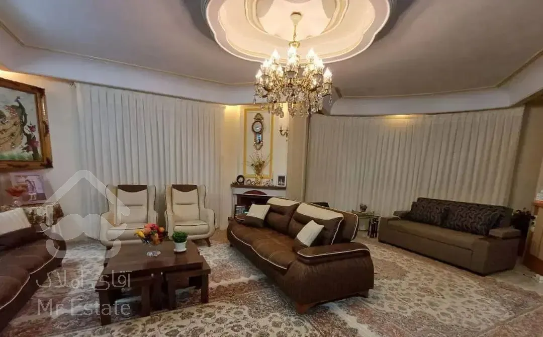 ۱۲۰متر/جنوبی/پشت حاشیه معلم/تمیز