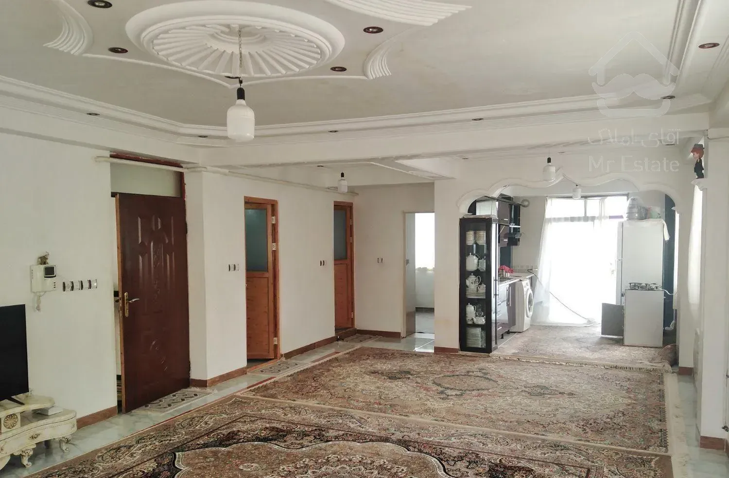 واحد آپارتمان طبقه اول نزدیک به پارک کوثر