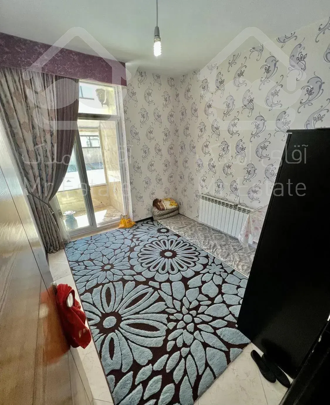 ۱۹۰متر*تراس بزرگ*سکونت چندساله*بدون مالک