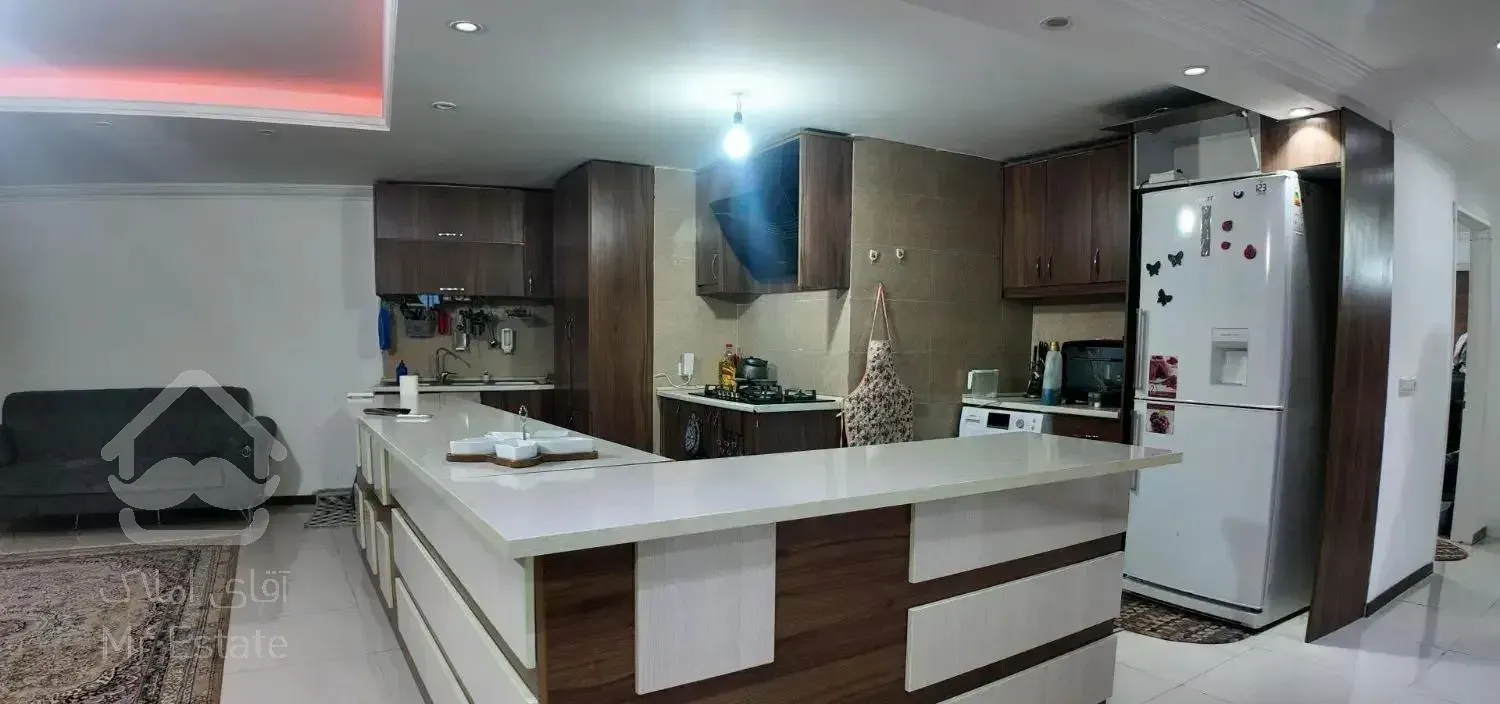 ۱۲۱ متر خ جمهوری ۲ خواب آپارتمان اجاره