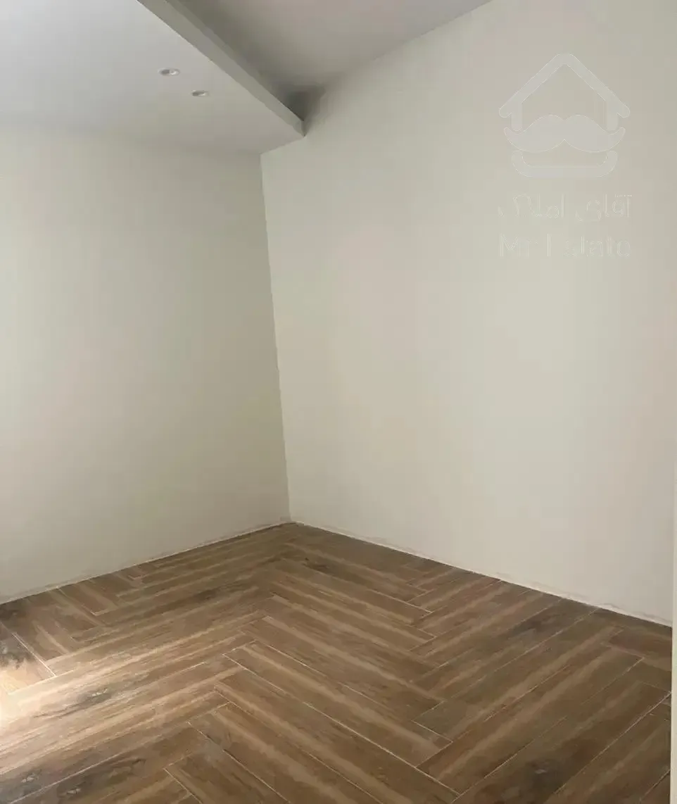 ۲۴۰ متری دمادشت گیلاوند