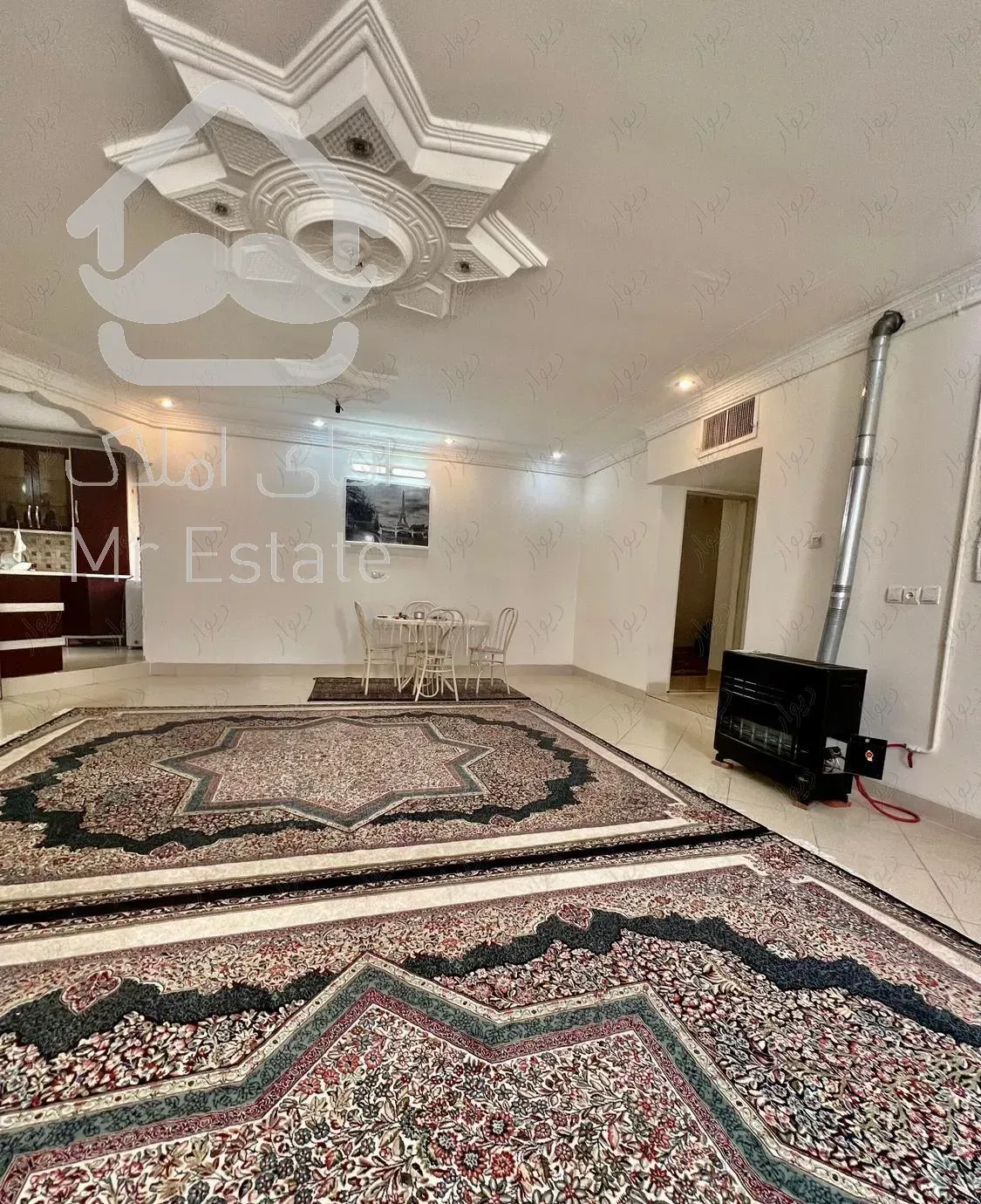 طبقه اول ۱۲۵ متری ، نعل اسبی