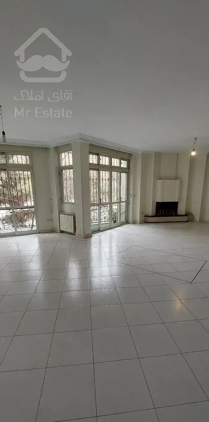 زعفرانیه/۲۳۰متر چهار خواب/100متر قدرالسهم ارزنده