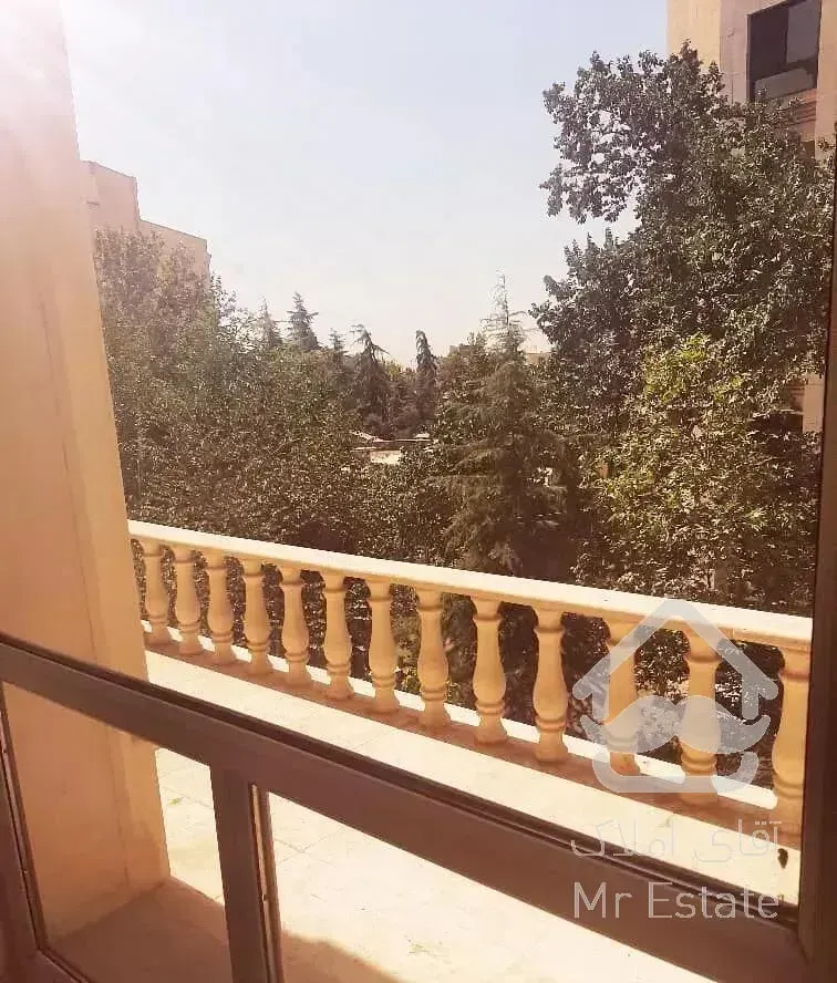 آپارتمان  172 متر  3 خواب  لوکیشن منطقه