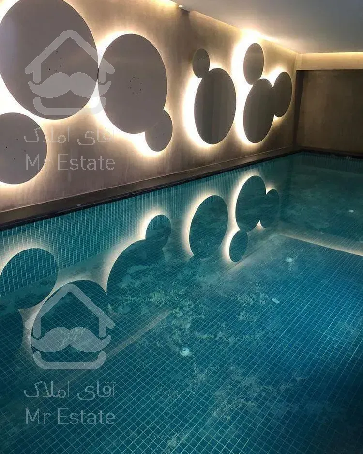 طبقه ششم تراس بزرگ قابل چیدمان