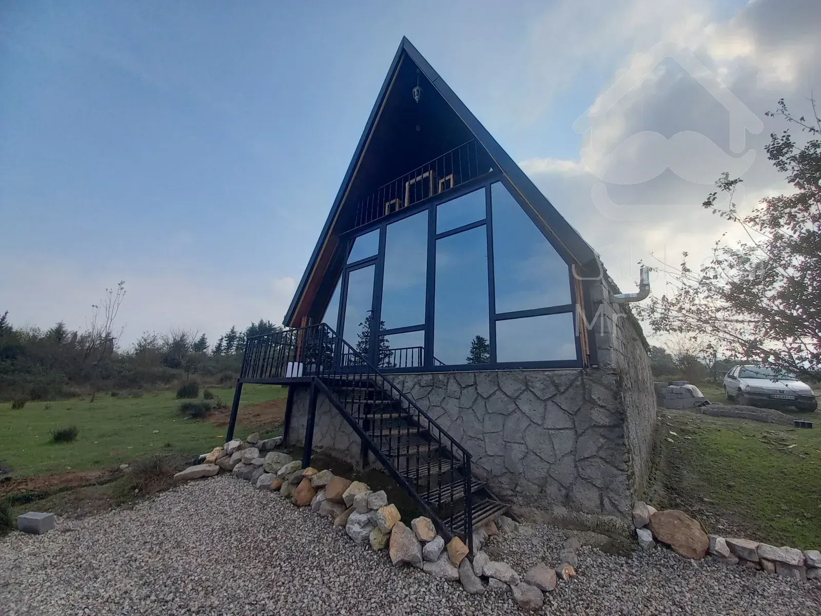 اجاره روزانه کلبه سویسی مزرعه