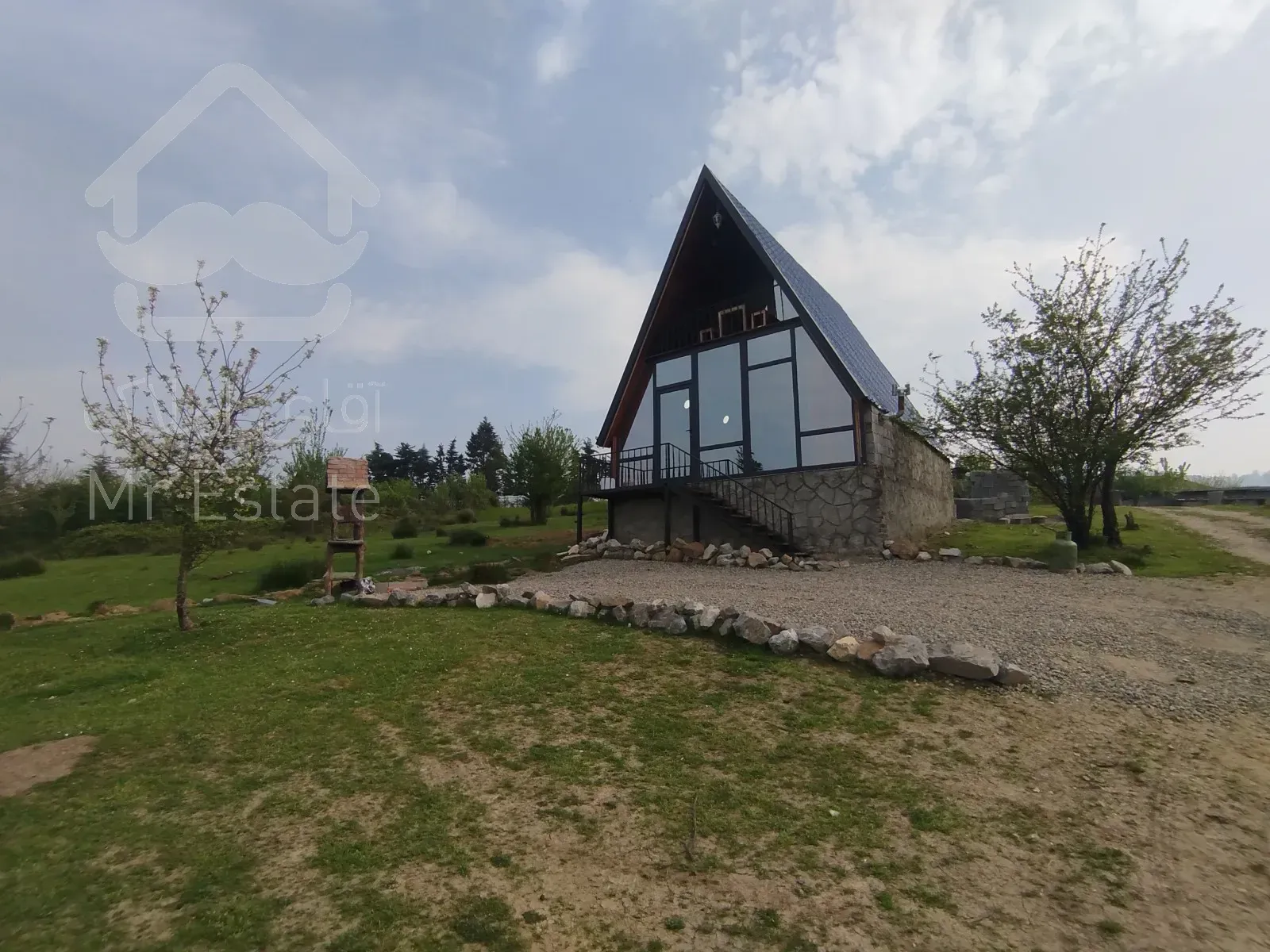 اجاره روزانه کلبه سویسی مزرعه