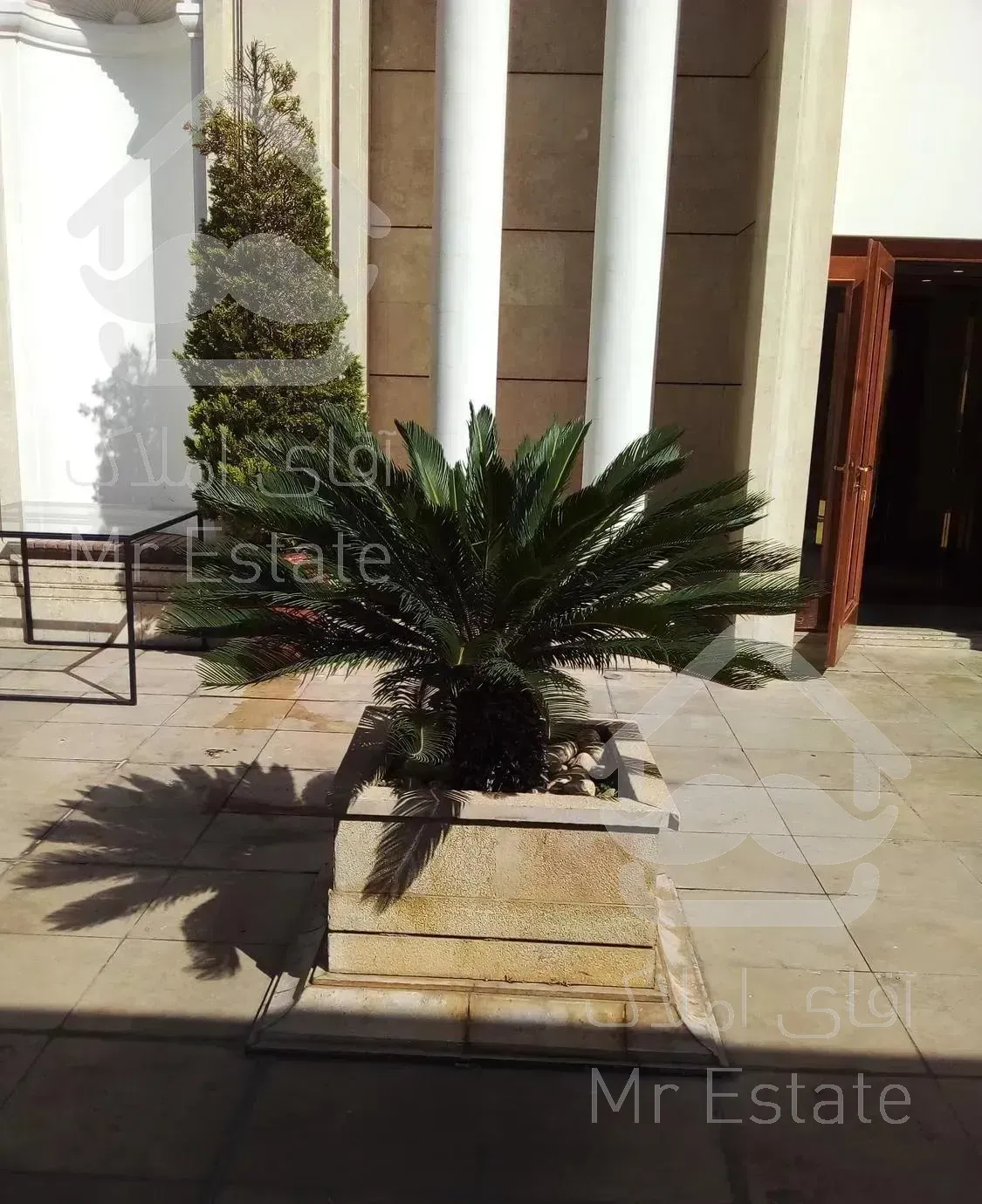 آپارتمان 270 متری فول مشاعات