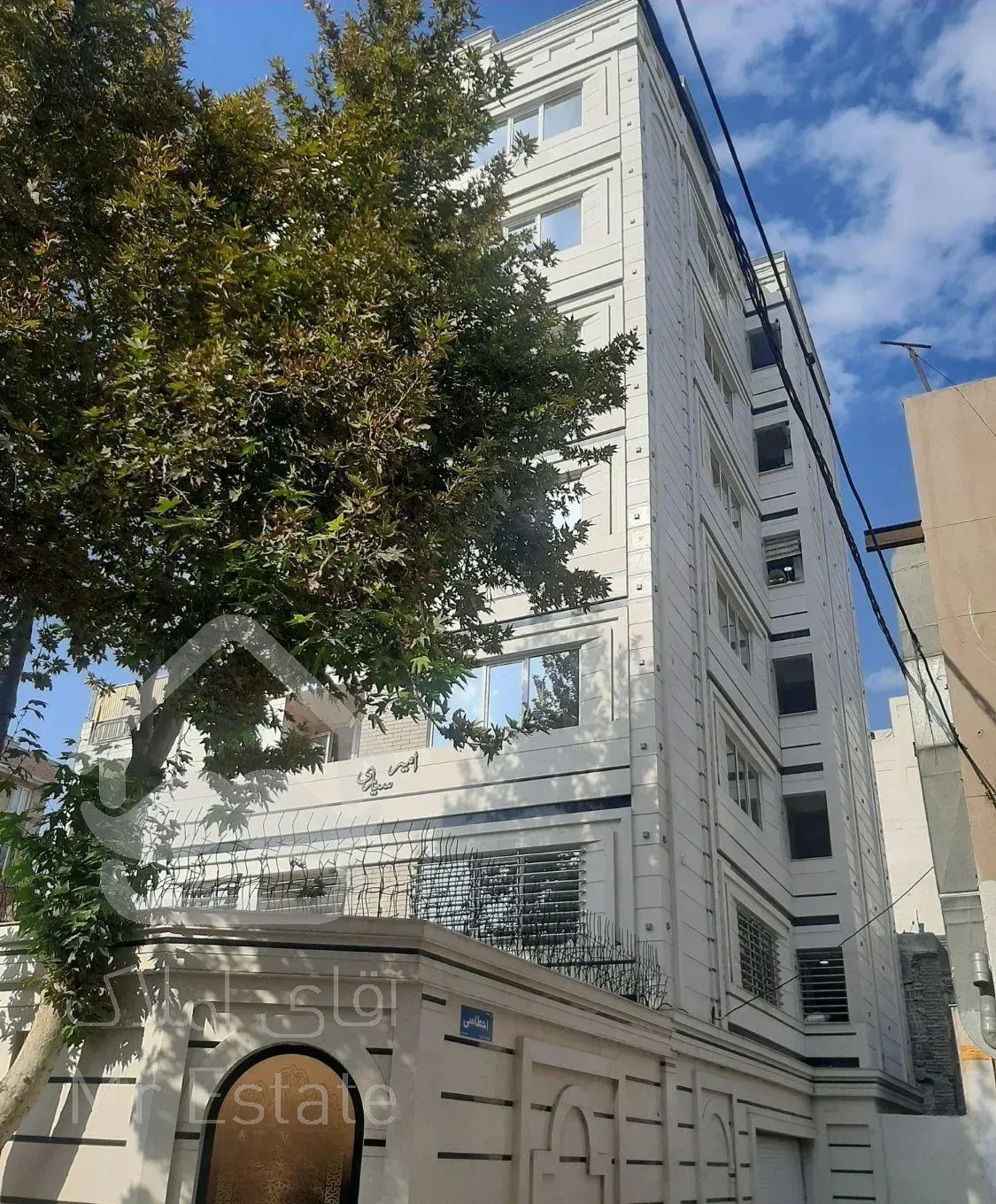 آپارتمان نوساز ۸۳ متری