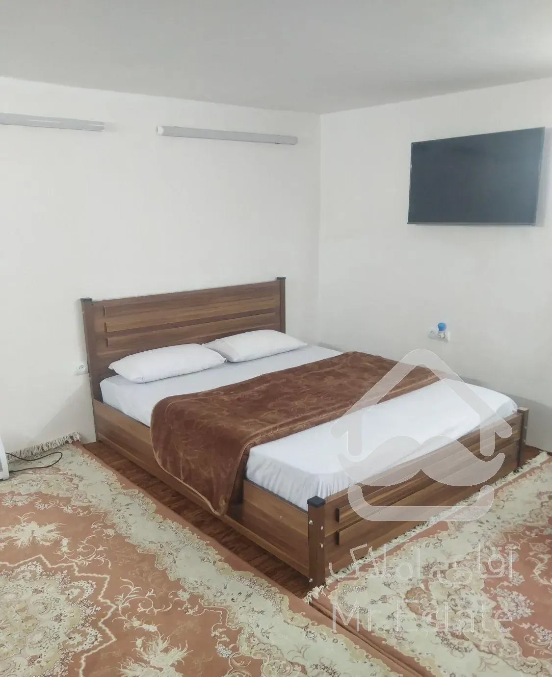 سوییت وخانه دربست با پارکینگ مرکز شهر (بازار)