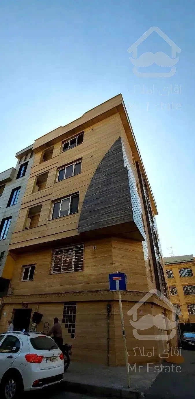 امیرآباد بالای جلال ۱۴۰ متر ۳ خواب