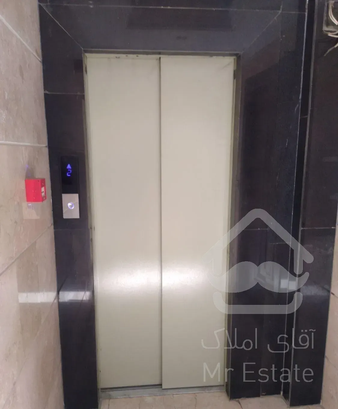 فروش آپارتمان ۱۴۰ متری ۳ خوابه باپارکینگ واسانسور