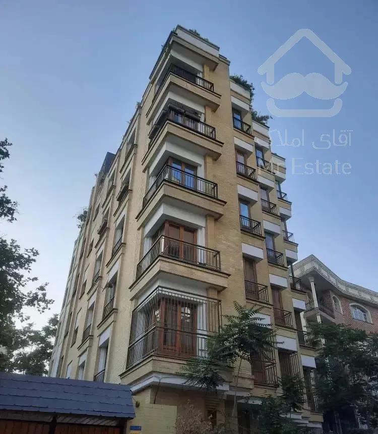 بلوار گل آذین ۲۲۰ متر ۳ خ مستر نوساز / ۴ پارکینگ