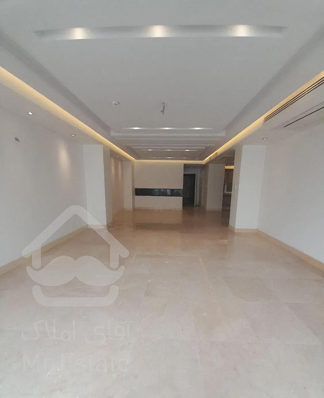 آپارتمان ۲۰۰متر/قلهک/سازه ای فاخر