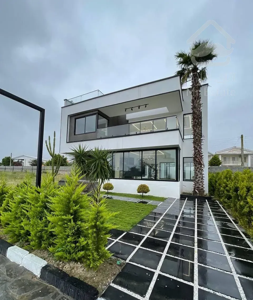 ویلامدرن روفدار/آرام بخشترین چشم اندازجنگل و دریا