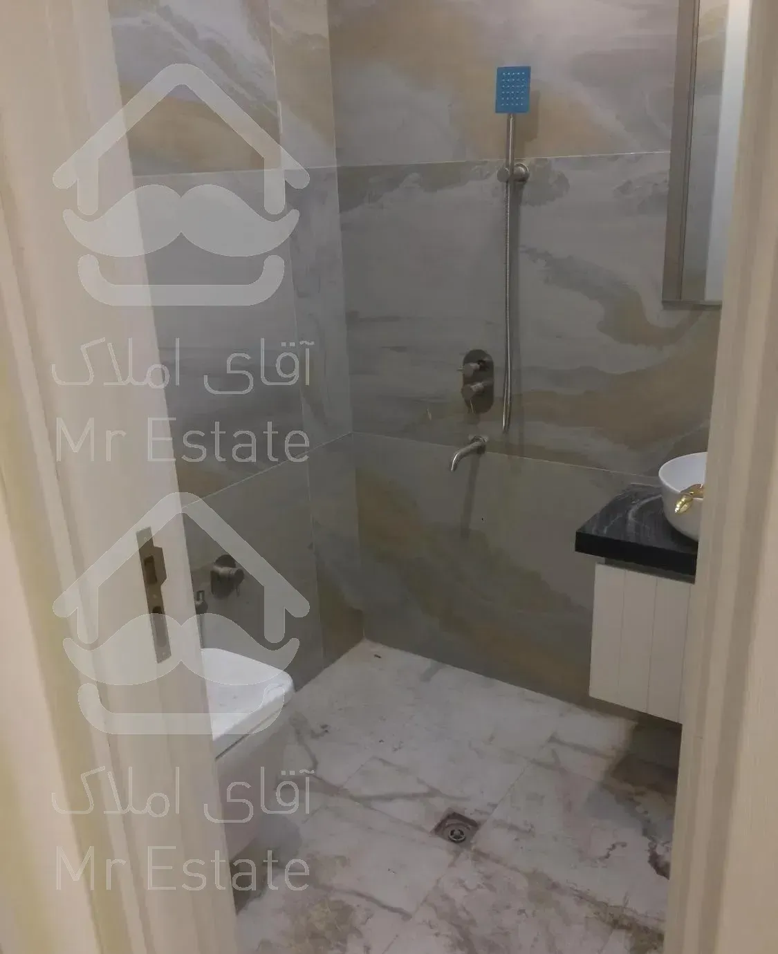 105 متری نوساز