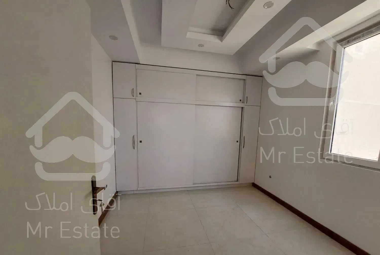 کلیدنخورده۱۶۰متر۳خواب بدون مشرف