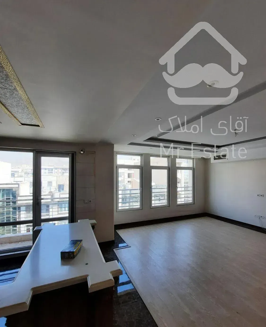 ۹۰متر ۲خوابه سالن پرده خور