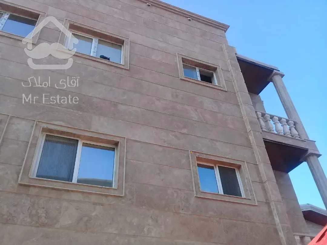 ۲ طبقه حیاط دار و خوش ساخت