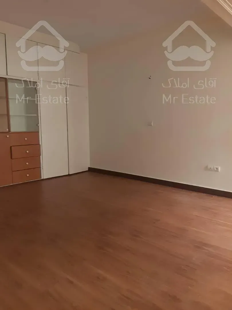 آپارتمان ۱۱۷ متری در ۲۴ متری سعادت آباد